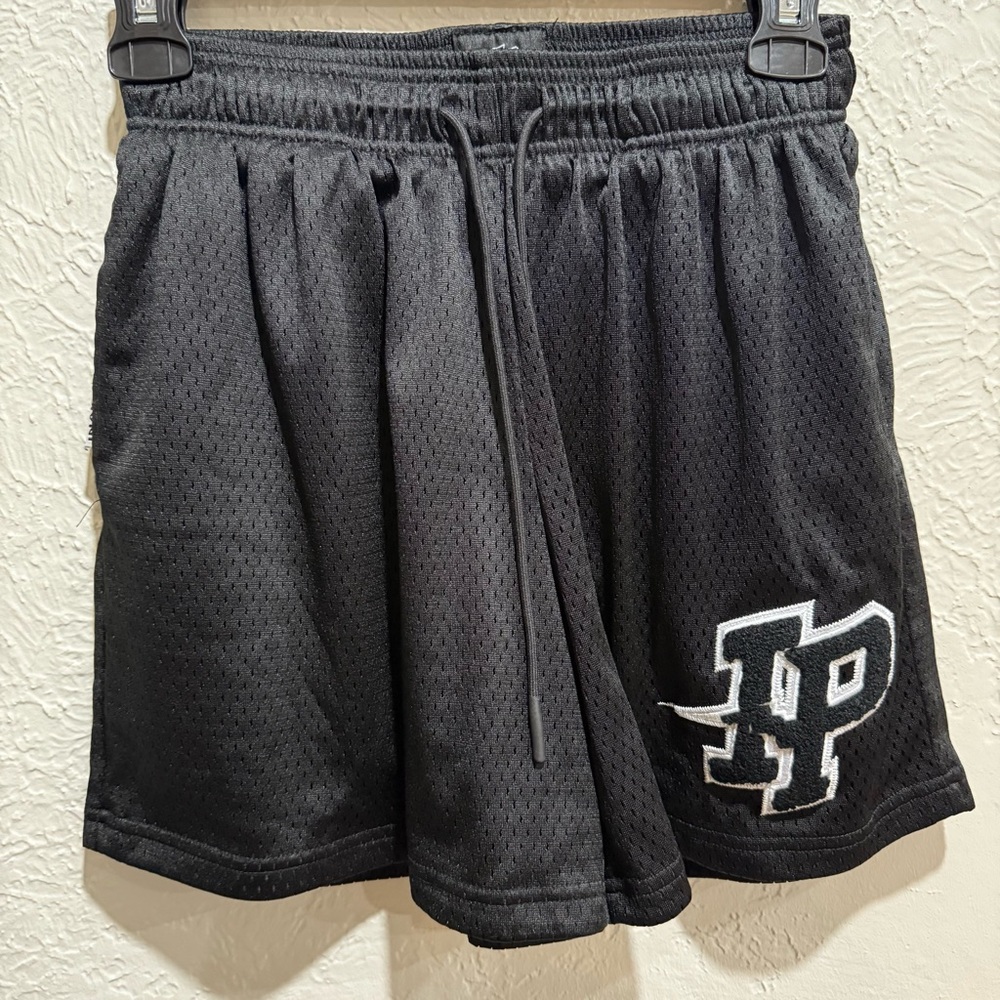 Inaka Power Women’s Short NWOT size small